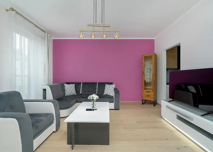 Daire With Balcony And Free Parking In By Renters