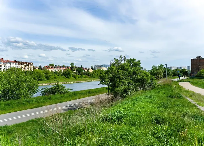 With Balcony And Free Parking In By Renters Posen