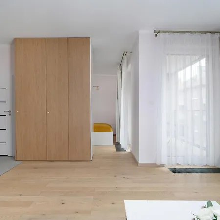 Apartment With Balcony And Free Parking In By Renters Posen