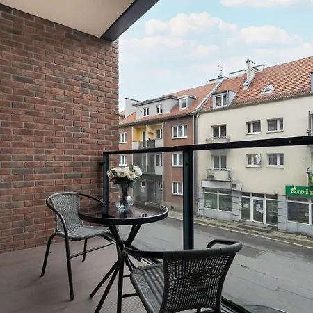 Lejlighed With Balcony And Free Parking In By Renters