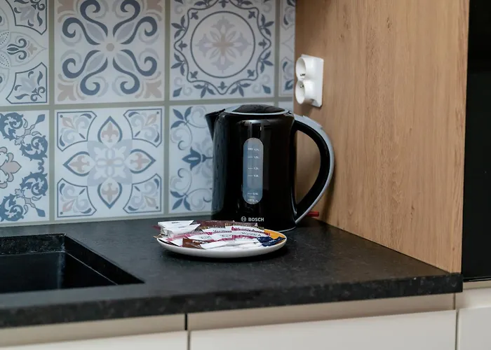 With Balcony And Free Parking In By Renters Apartamento Poznań